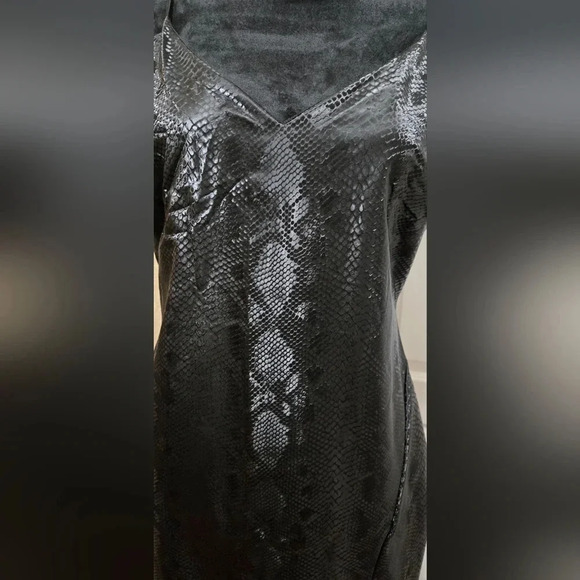 Plus Mini Dress  #364-366 - Picture 8 of 12